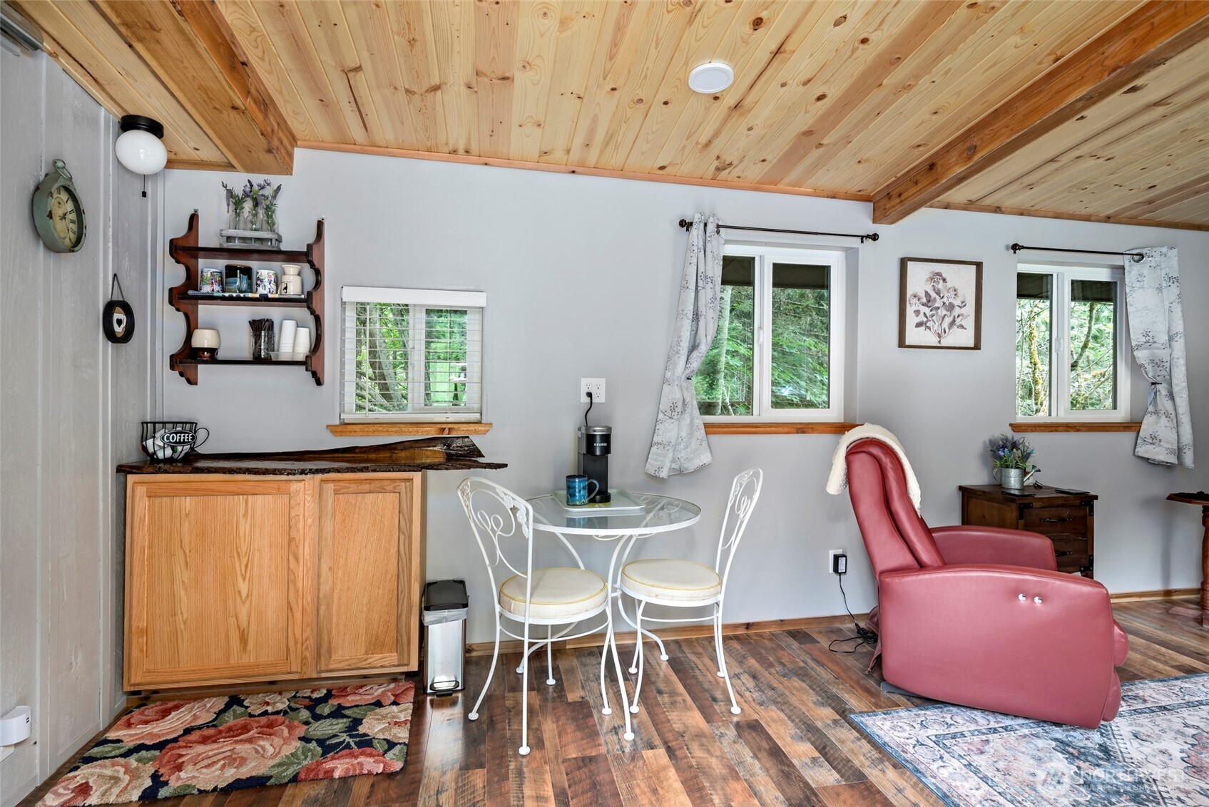 25451 Lake Cavanaugh Road Mount Vernon, WA 98274 - Photo 28 of 40 a dining room with furniture and window
