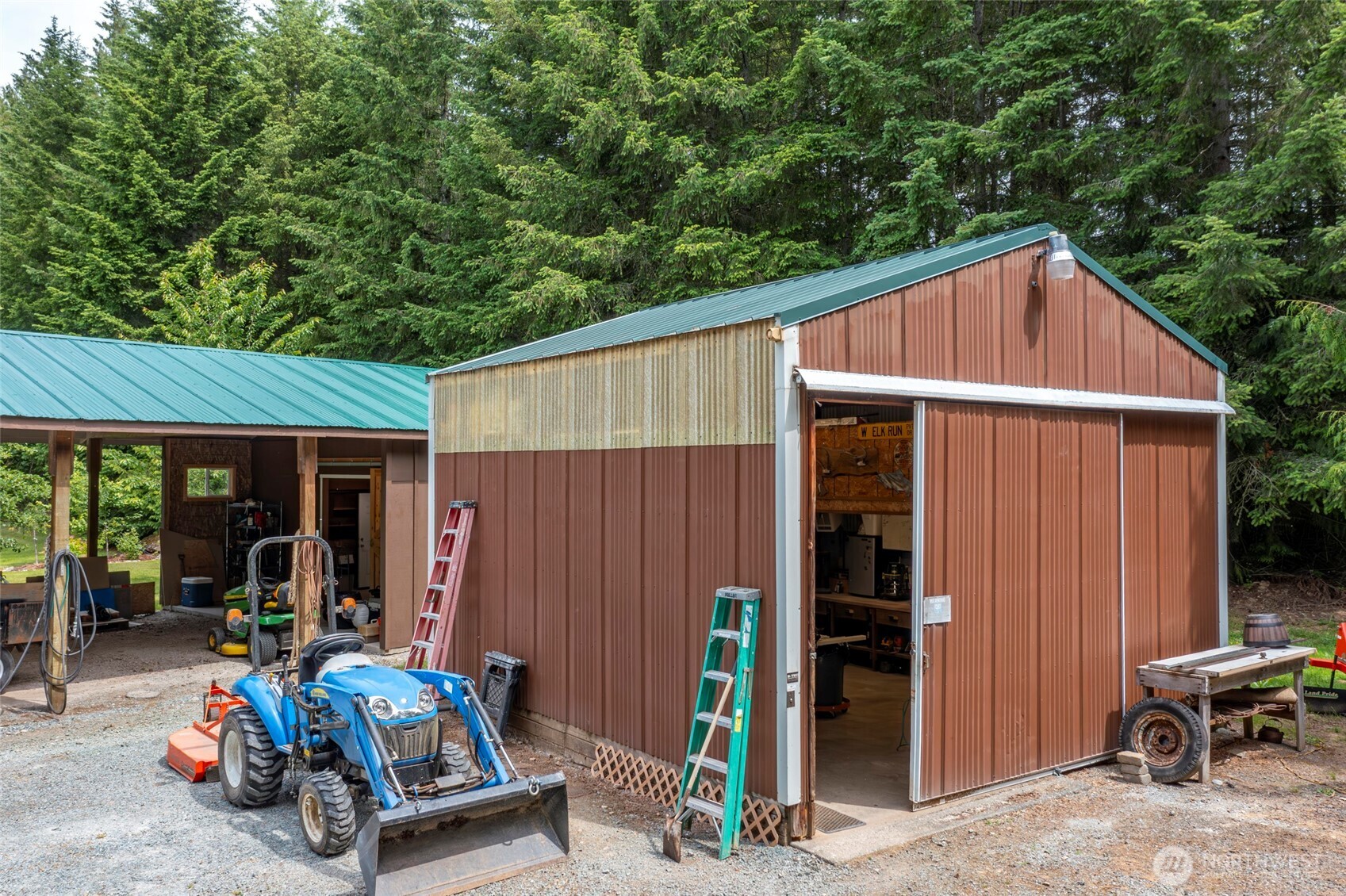 25451 Lake Cavanaugh Road Mount Vernon, WA 98274 - Photo 32 of 40 a view of sitting area in front of house