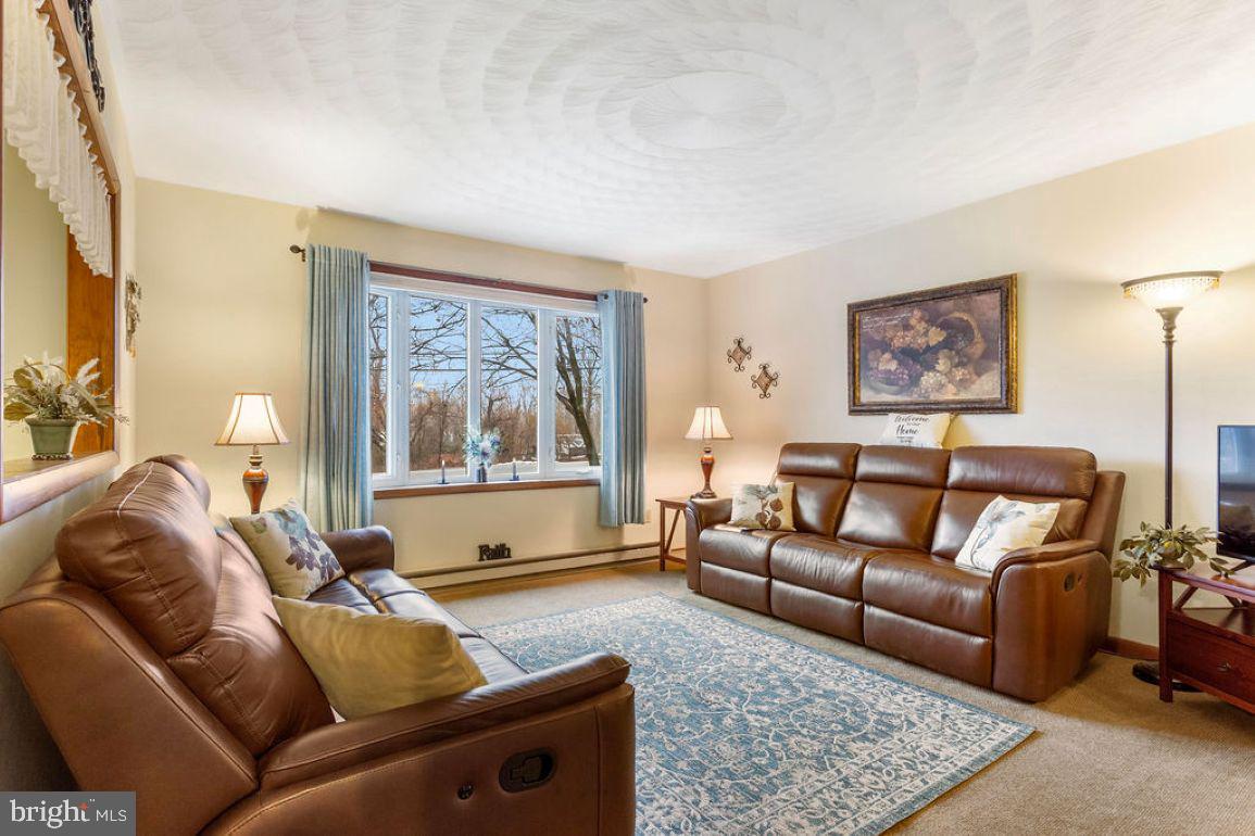 1002 Frederick Pike Littlestown, PA 17340 - Photo 5 of 42