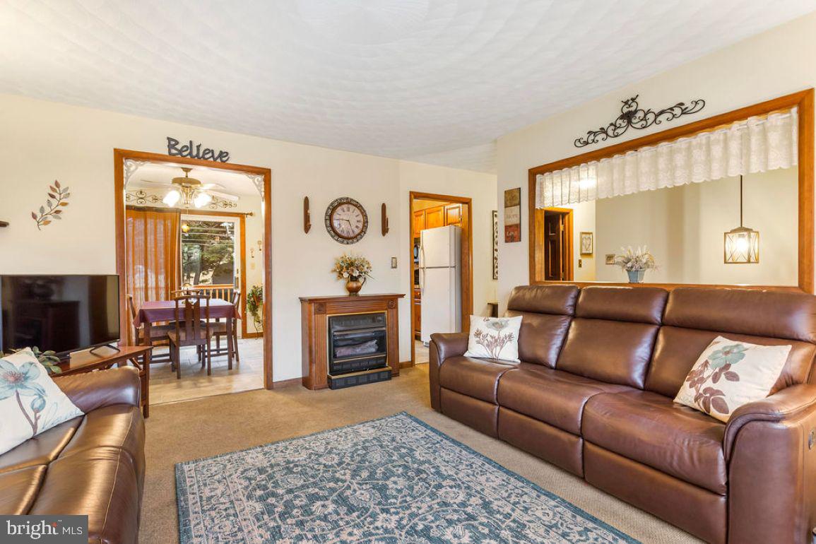 1002 Frederick Pike Littlestown, PA 17340 - Photo 7 of 42