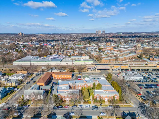 $388,000 | 43 Floral Boulevard, Unit 1C, Floral Park, NY 11001