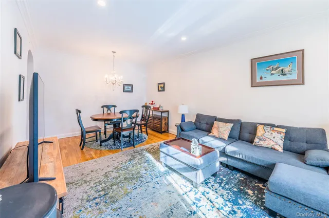 $388,000 | 43 Floral Boulevard, Unit 1C, Floral Park, NY 11001