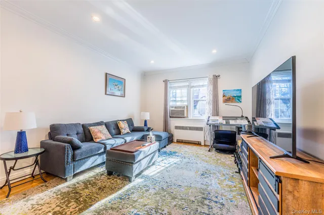 $388,000 | 43 Floral Boulevard, Unit 1C, Floral Park, NY 11001