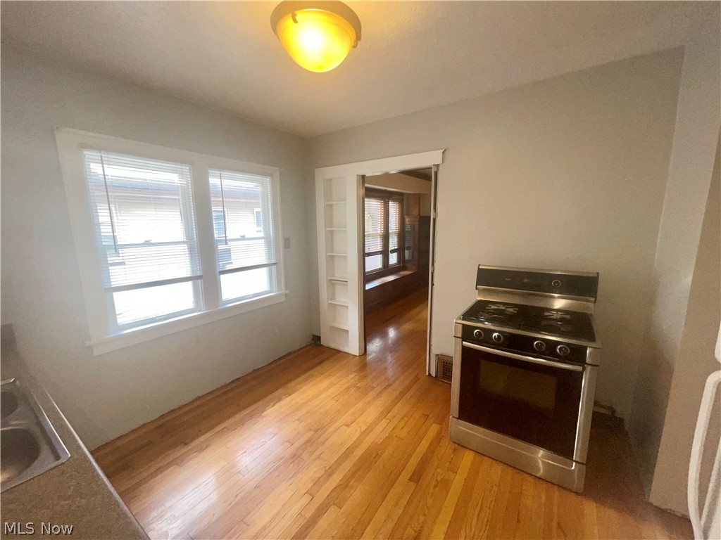 3865 Silsby Road Cleveland, OH 44111 - Photo 12 of 35 Gallery Image 12