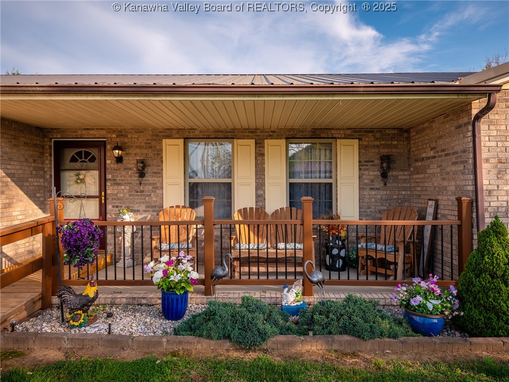84 Black Betsy Road Poca, WV 25159 - Photo 4 of 22 Gallery Image 4