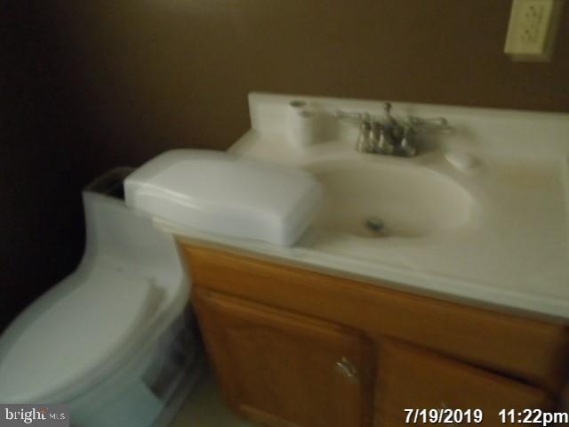 404 Abbott Road Hatboro, PA 19040 - Photo 3 of 27