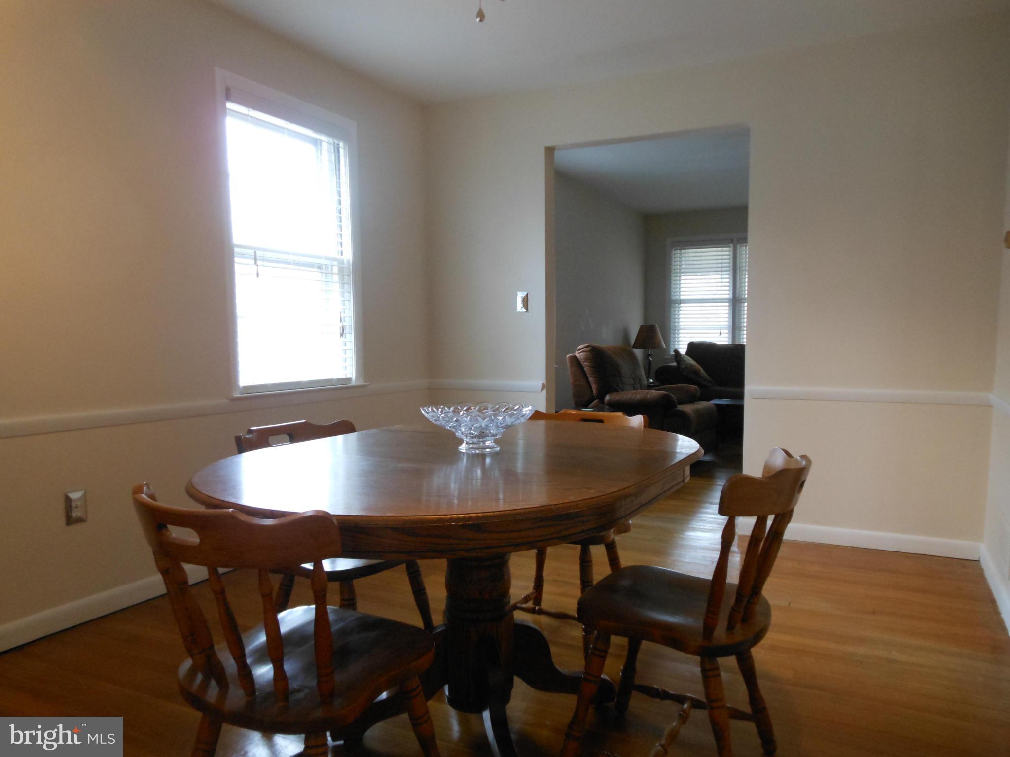 1227 Stamford Road Baltimore, MD 21207 - Photo 7 of 19 Dining Room