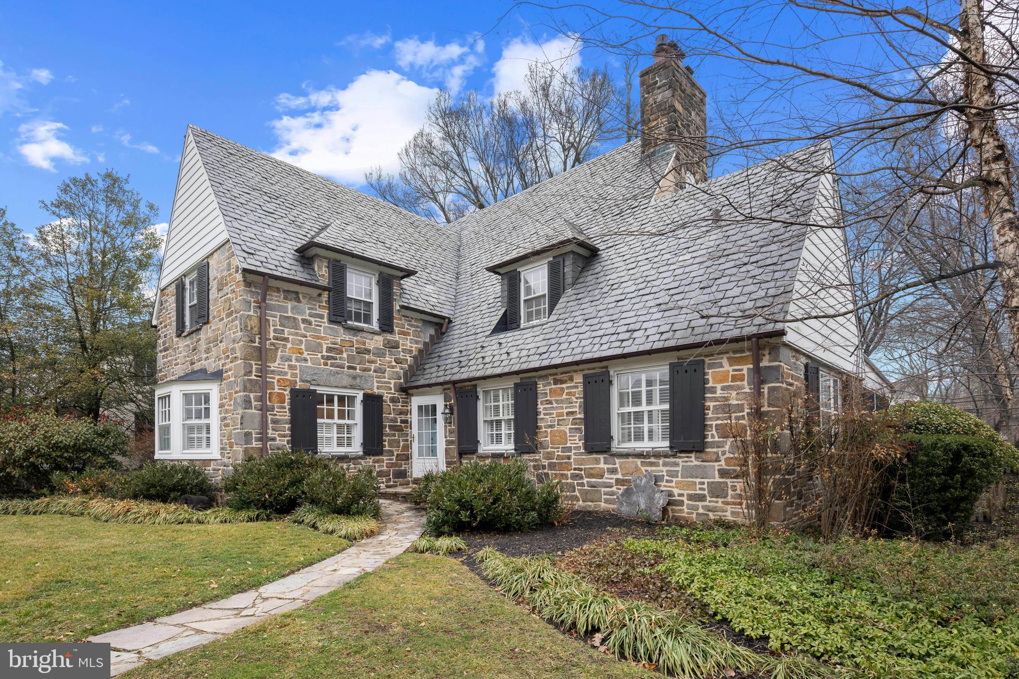 5405 Springlake Way Baltimore, MD 21212 - Photo 3 of 40