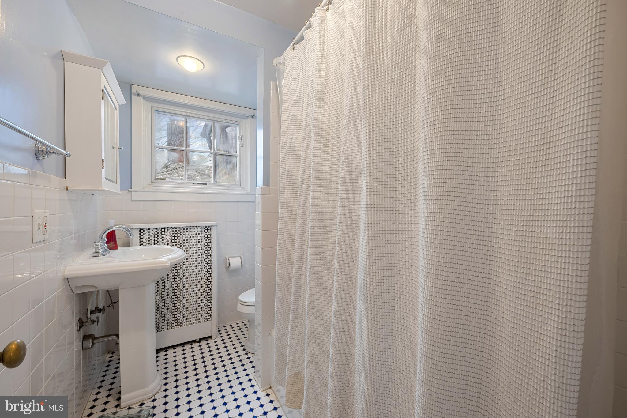 5405 Springlake Way Baltimore, MD 21212 - Photo 31 of 40