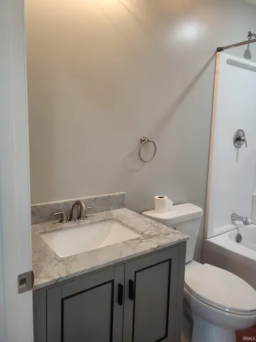 $195,000 | 2036 Van Bibber Lk Estate, Greencastle, IN 46135