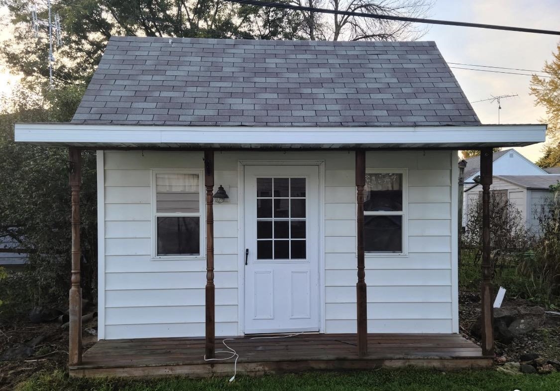 660 Cochrane Street Waupun, WI 53963 - Photo 4 of 34