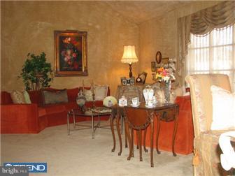 8812 Rising Sun Avenue Philadelphia, PA 19115 - Photo 2 of 12 Living Room