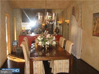 8812 Rising Sun Avenue Philadelphia, PA 19115 - Photo 4 of 12 Dining Room