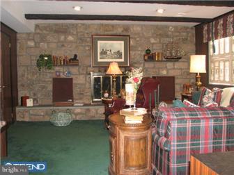 8812 Rising Sun Avenue Philadelphia, PA 19115 - Photo 8 of 12 Family Room