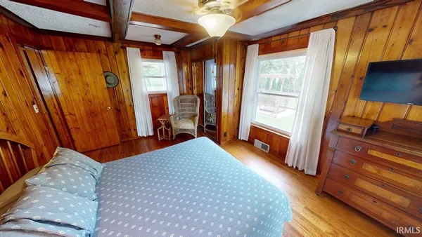 $1,175,000 | 4954 East Bay Front Court, Monticello, IN 47960