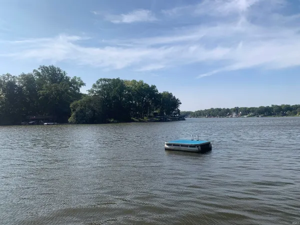 $1,175,000 | 4954 East Bay Front Court, Monticello, IN 47960