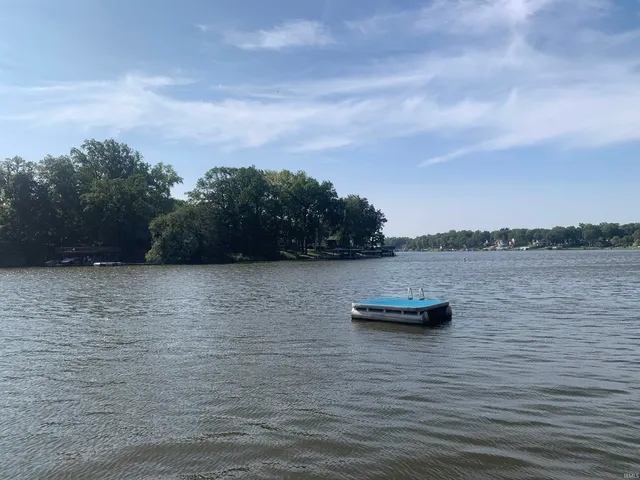 $1,175,000 | 4954 East Bay Front Court, Monticello, IN 47960