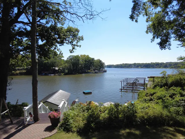 $1,175,000 | 4954 East Bay Front Court, Monticello, IN 47960