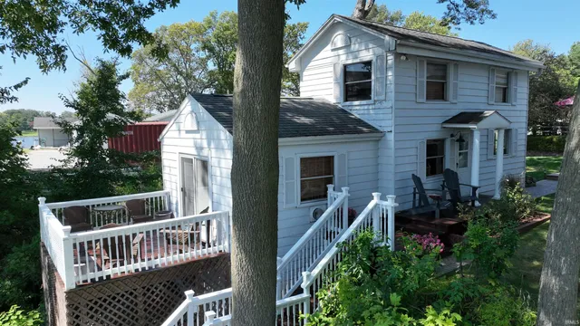 $1,175,000 | 4954 East Bay Front Court, Monticello, IN 47960