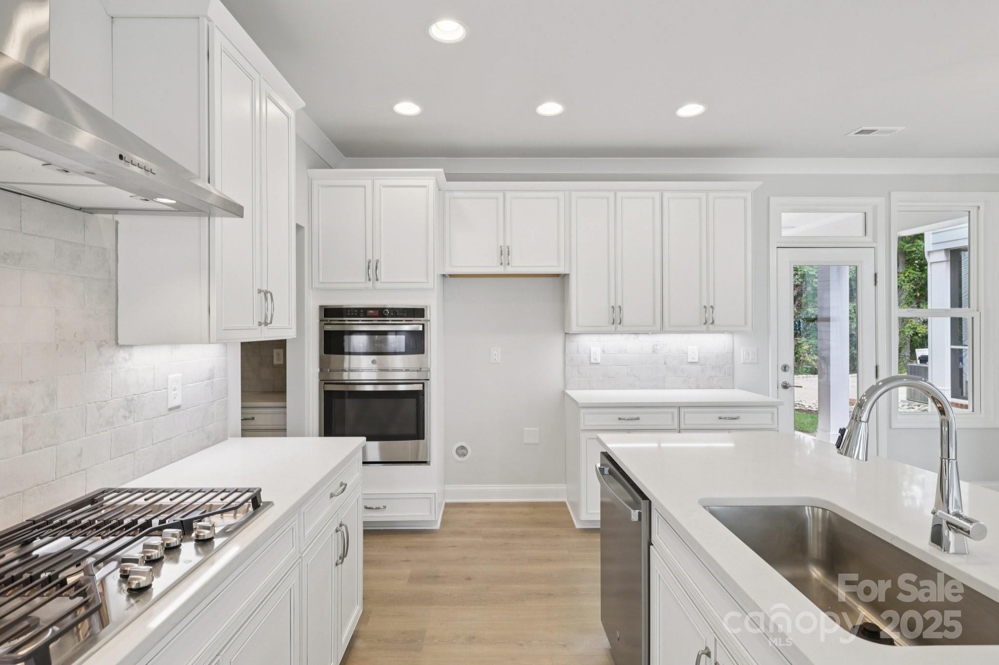 280 Gilead Road Huntersville, NC 28078 - Photo 13 of 41 Gallery Image 13