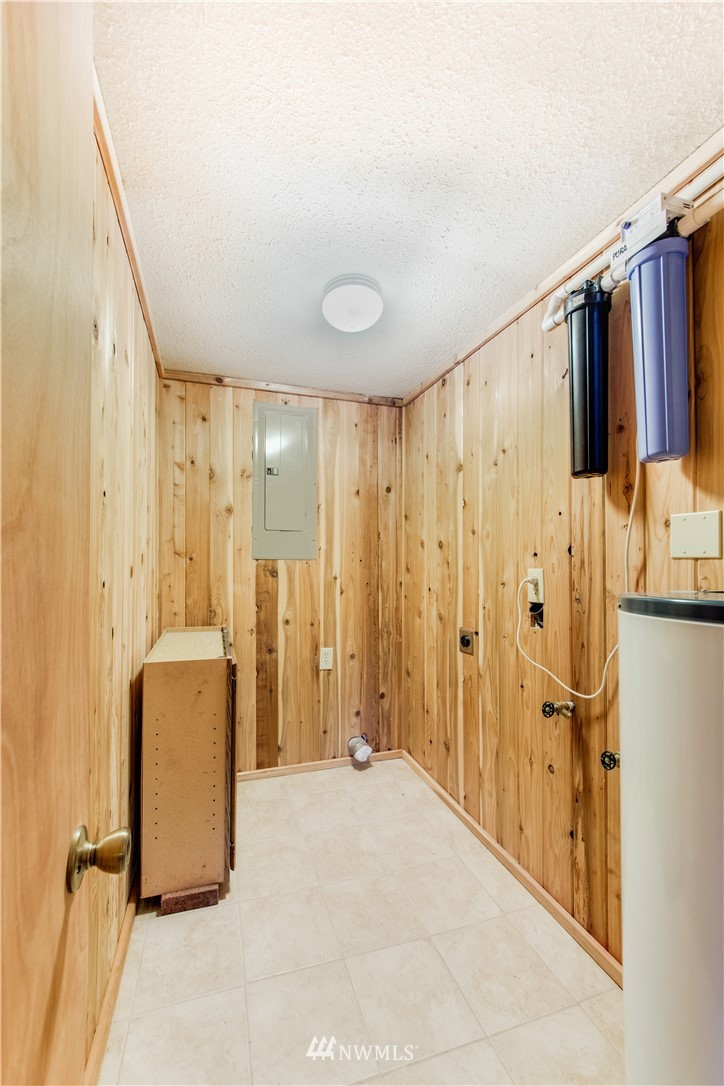 300 East Benson Lake Road Grapeview, WA 98546 - Photo 23 of 25 Gallery Image 23
