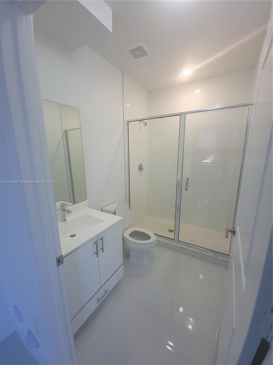 24600 Southwest 129th Avenue, Unit 9 Homestead, FL 33032 - Photo 8 of 11