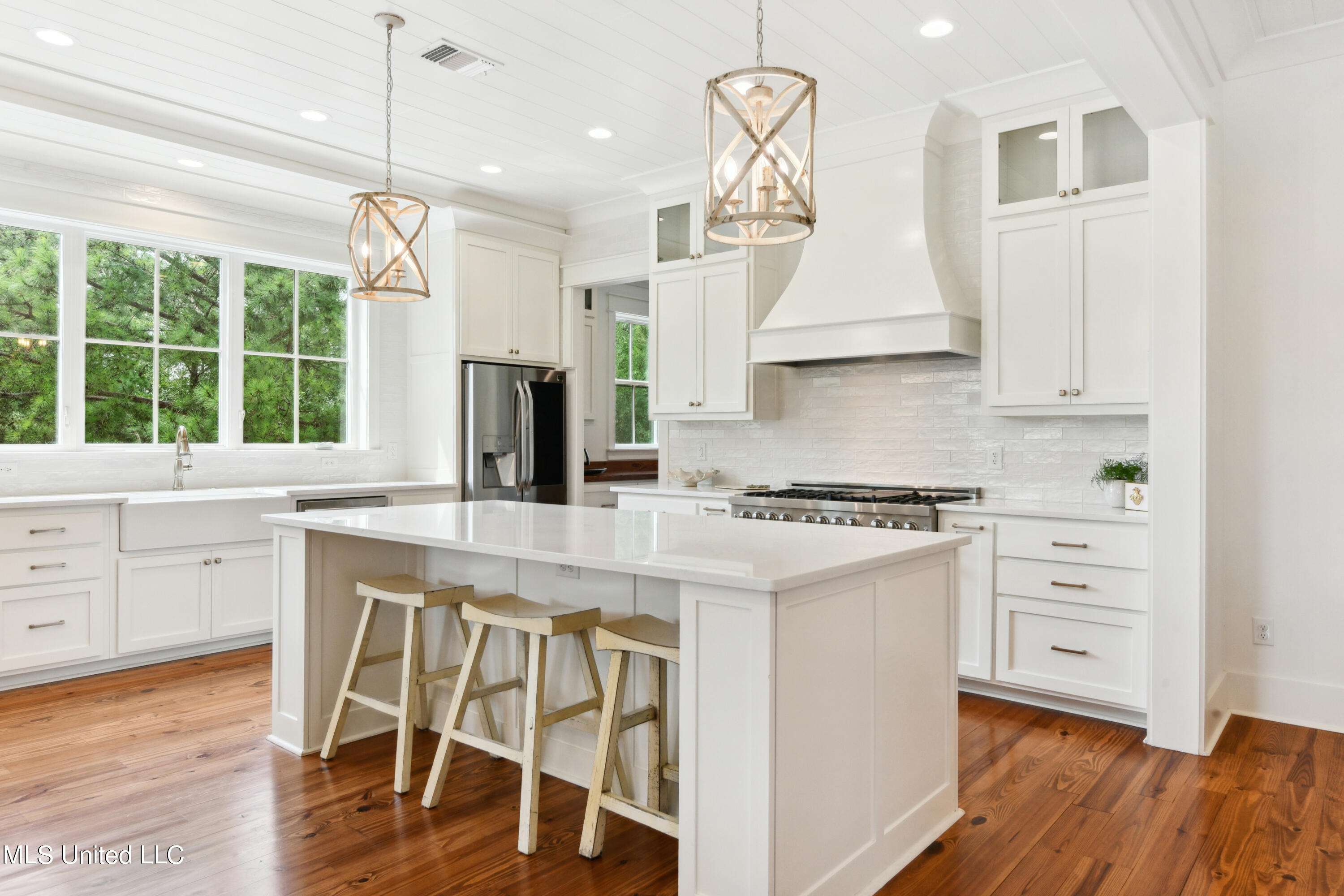 209 Nicholson Avenue Waveland, MS 39576 - Photo 11 of 36 0008-008