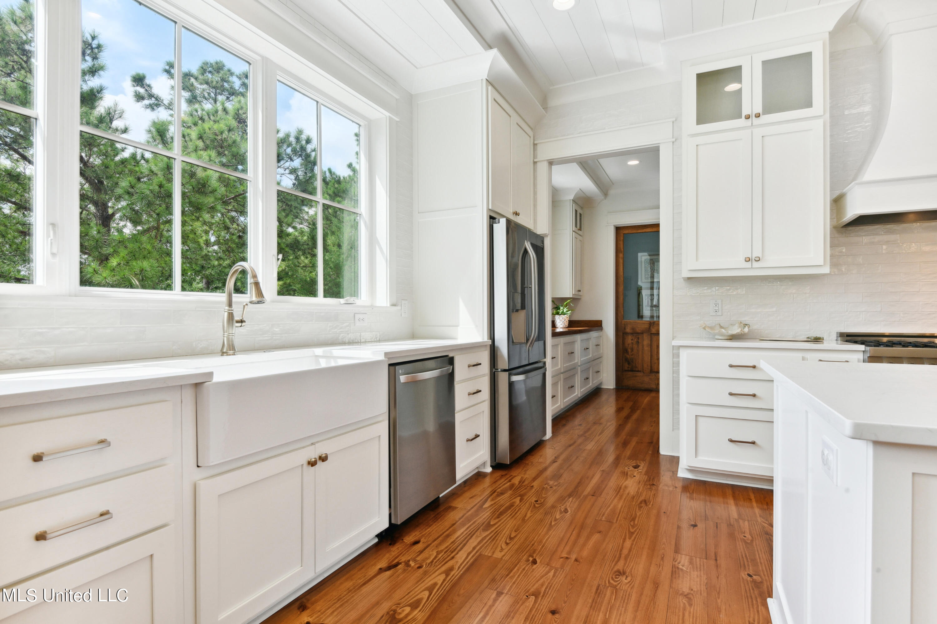 209 Nicholson Avenue Waveland, MS 39576 - Photo 12 of 36 0012-012