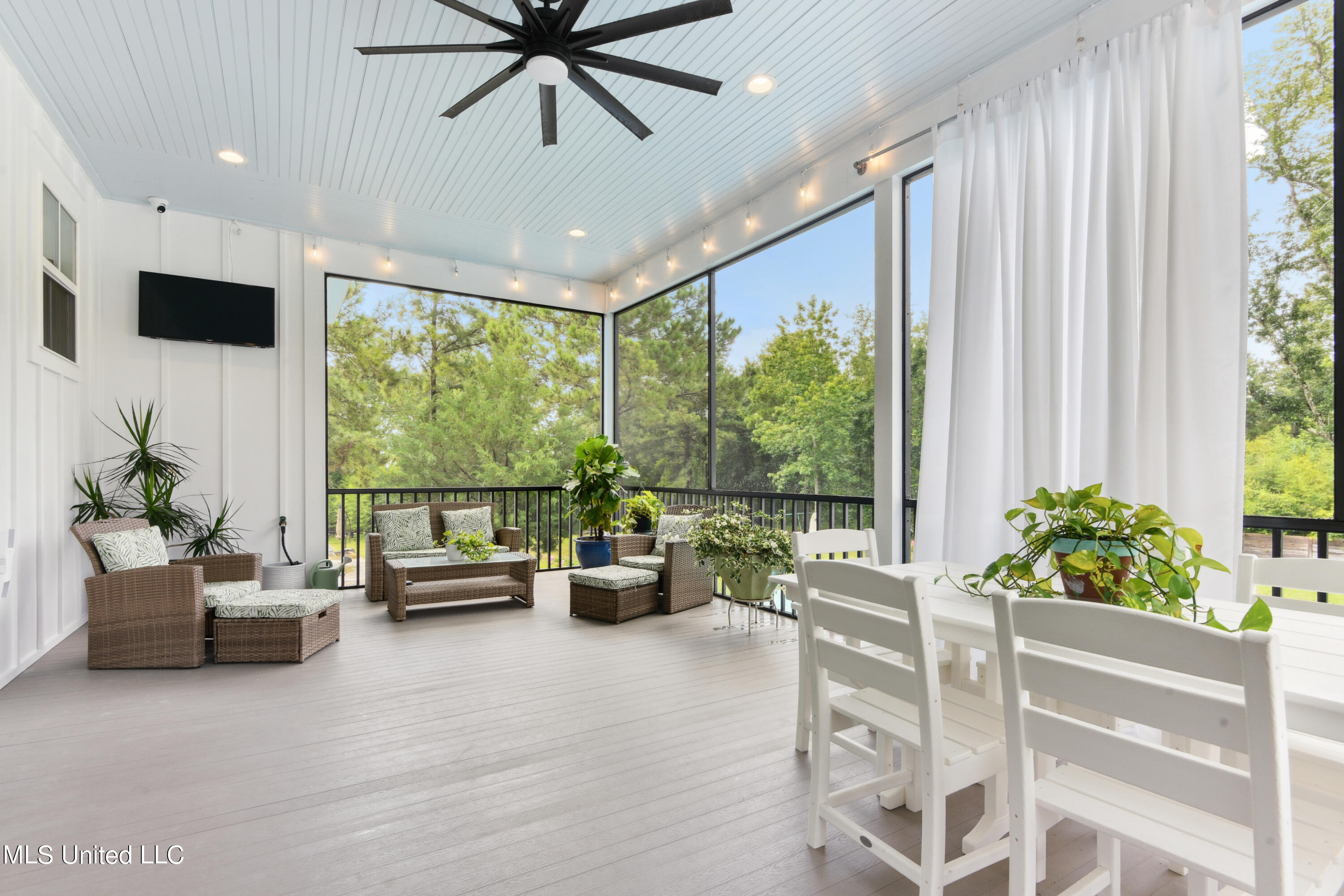 209 Nicholson Avenue Waveland, MS 39576 - Photo 28 of 36 0021-021