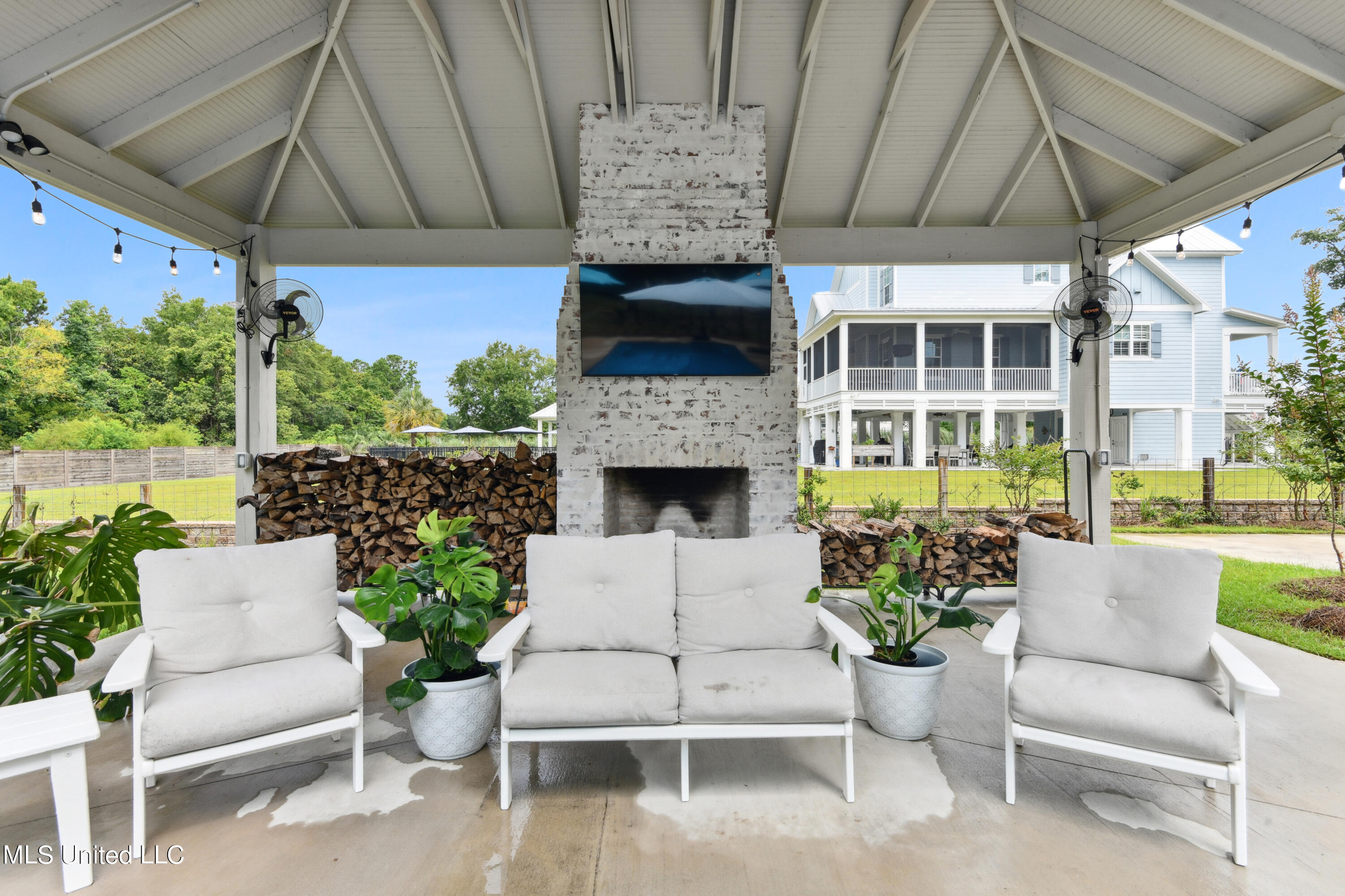 209 Nicholson Avenue Waveland, MS 39576 - Photo 30 of 36 0029-029