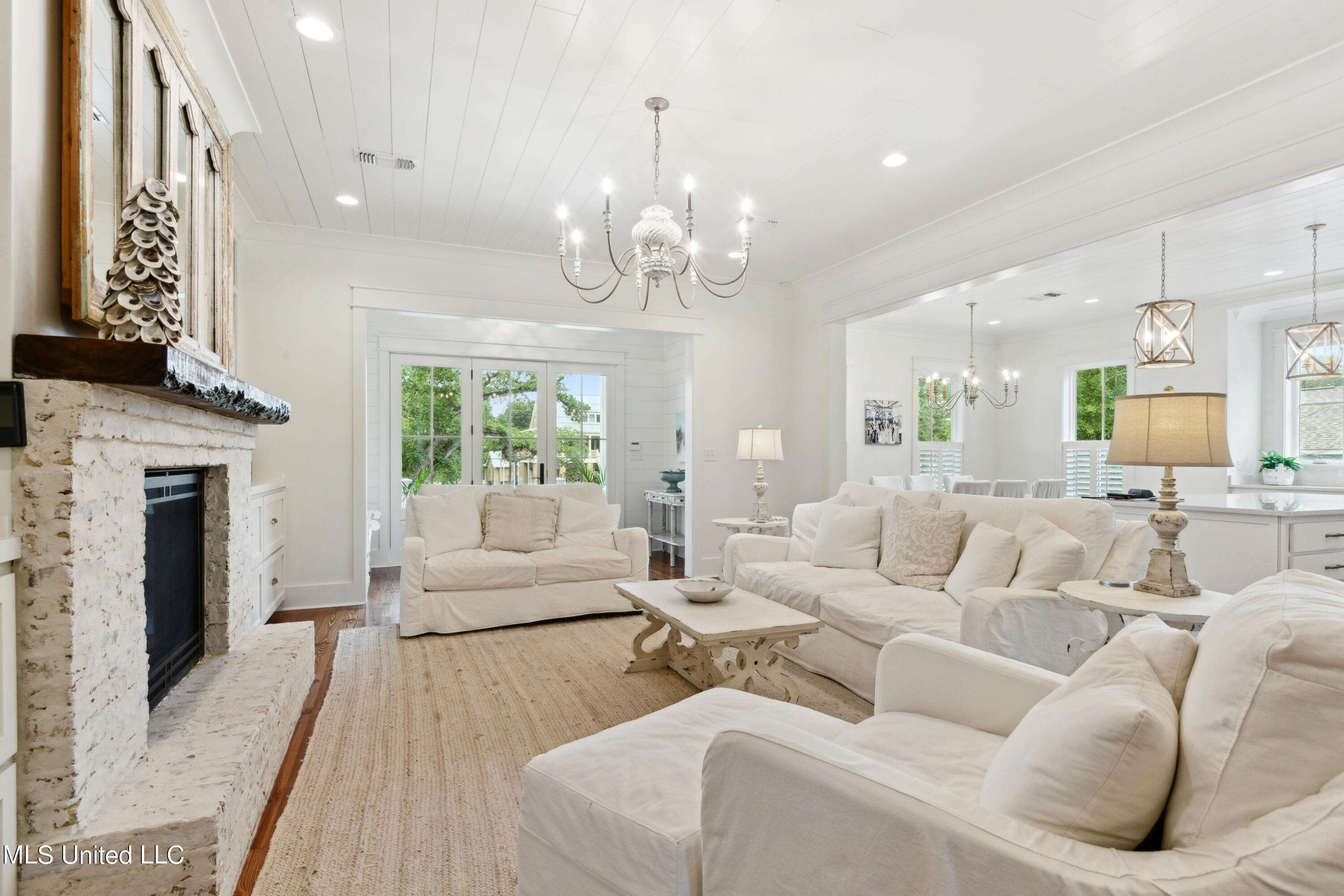 209 Nicholson Avenue Waveland, MS 39576 - Photo 9 of 36 0004-004