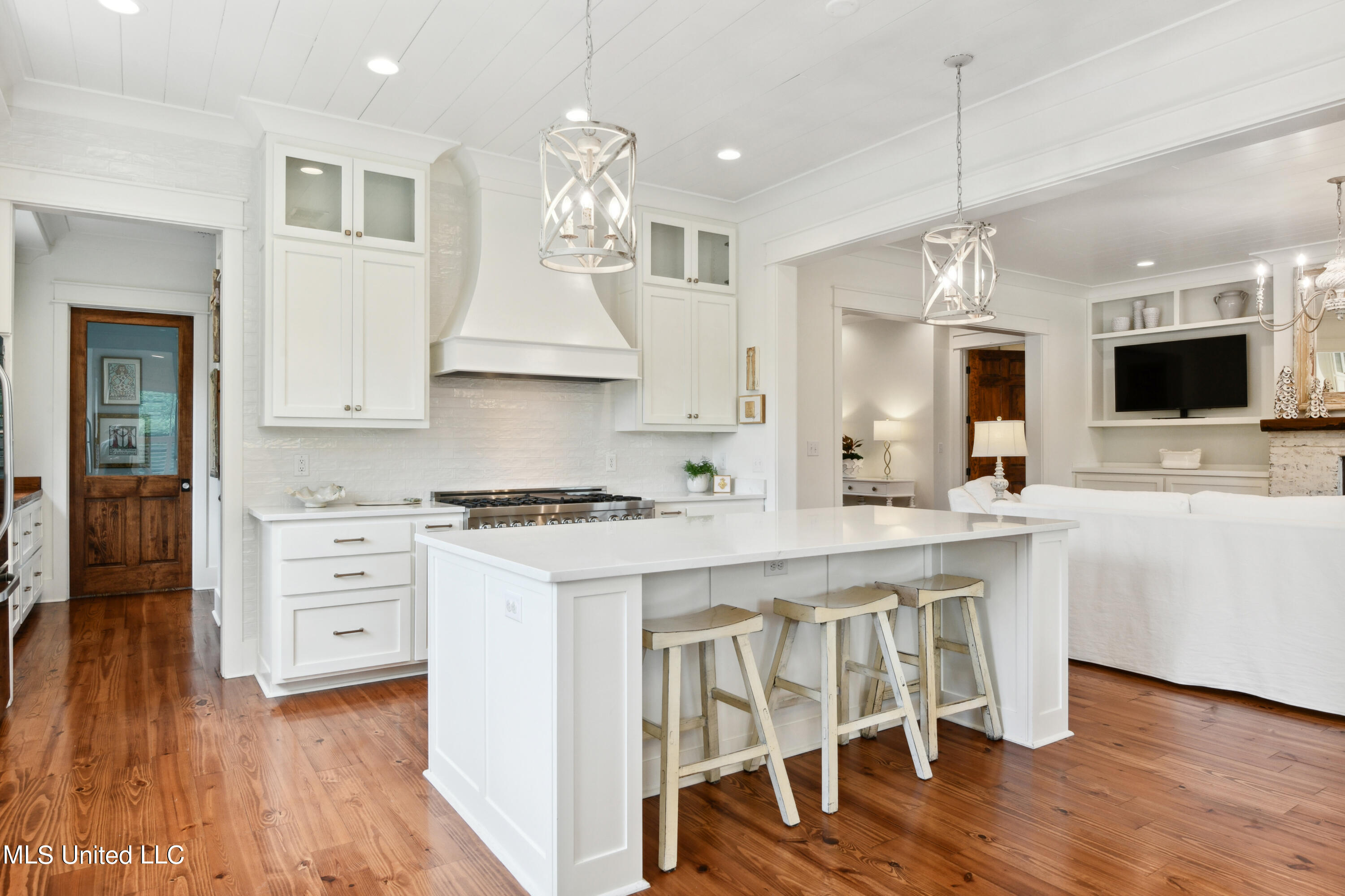 209 Nicholson Avenue Waveland, MS 39576 - Photo 10 of 36 0009-009