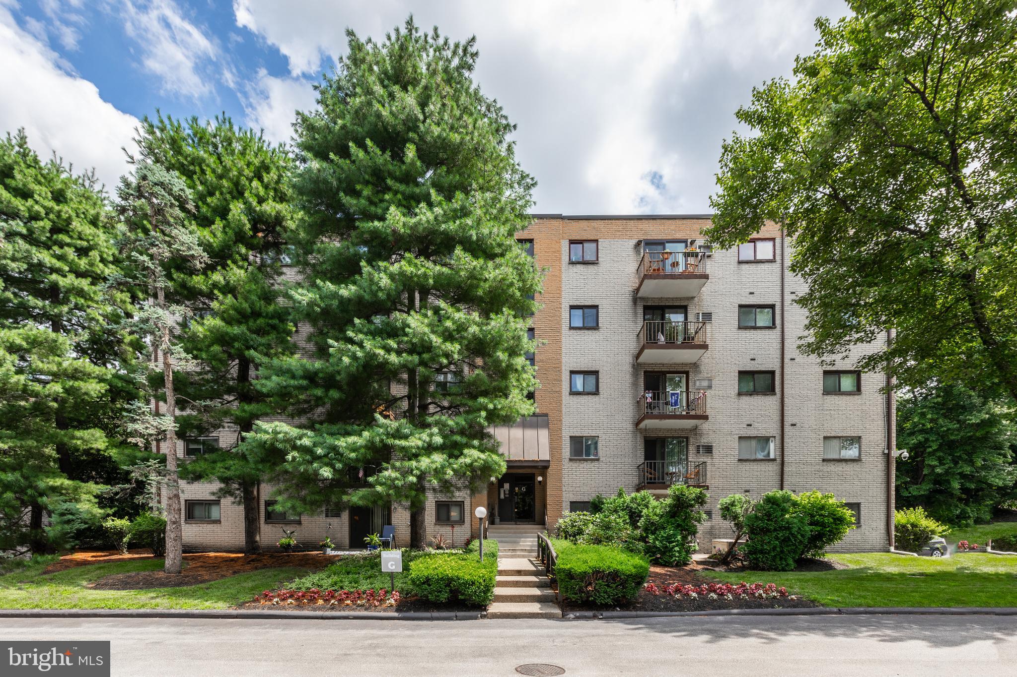 400 Glendale Road, Unit G22 Havertown, PA 19083 - Photo 1 of 27 Front View