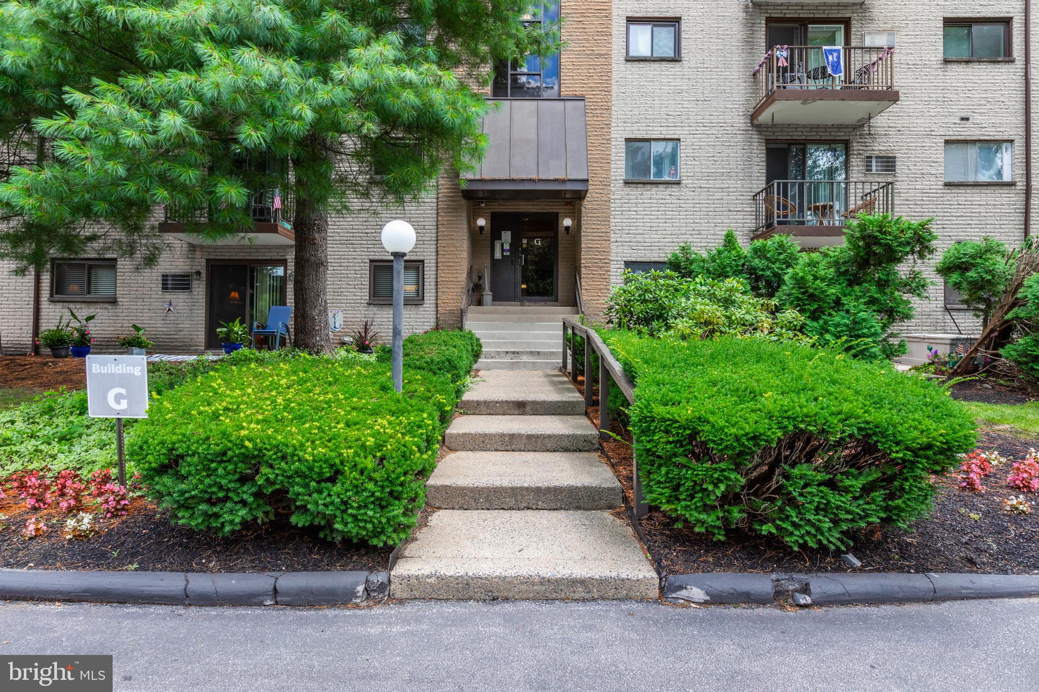 400 Glendale Road, Unit G22 Havertown, PA 19083 - Photo 4 of 27 Building G Entrance