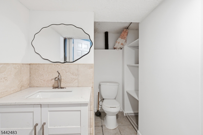 829 Allen Street, Unit 4 Elizabeth, NJ 07202 - Photo 12 of 40