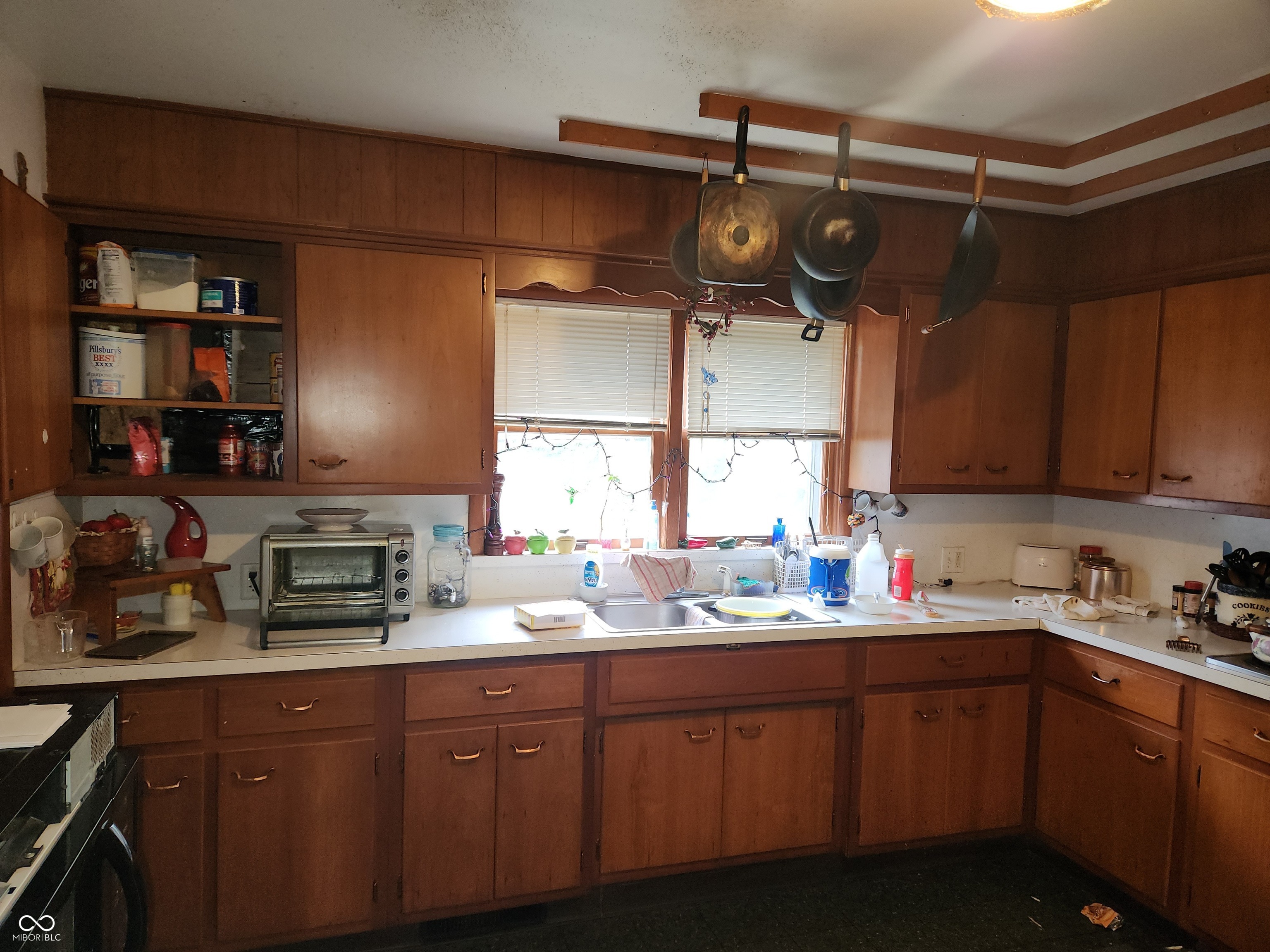 827 South 8th Street Terre Haute, IN 47807 - Photo 11 of 30