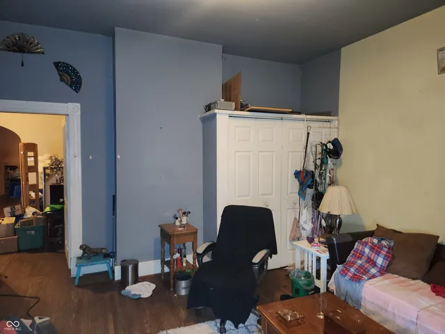 $77,500 | 827 South 8th Street, Terre Haute, IN 47807