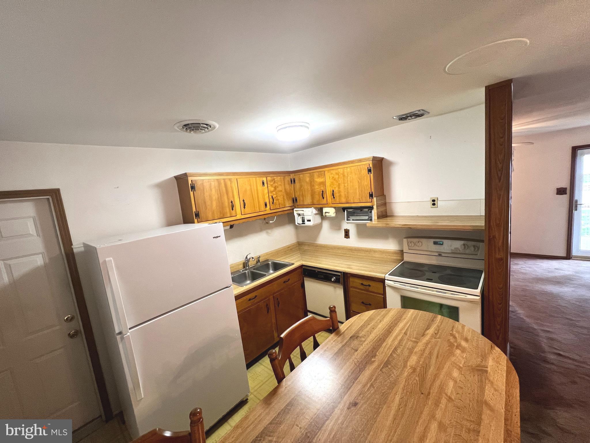 125 Garrett Road Newark, DE 19713 - Photo 7 of 25 Gallery Image 7