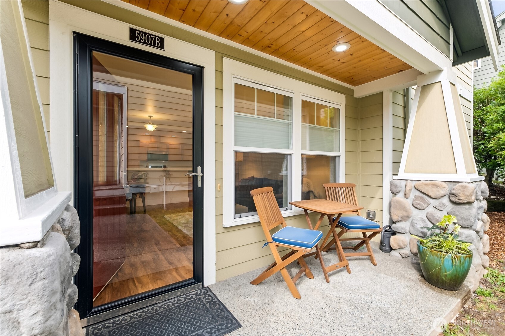 5907 40th Avenue Southwest, Unit B Seattle, WA 98136 - Photo 1 of 23