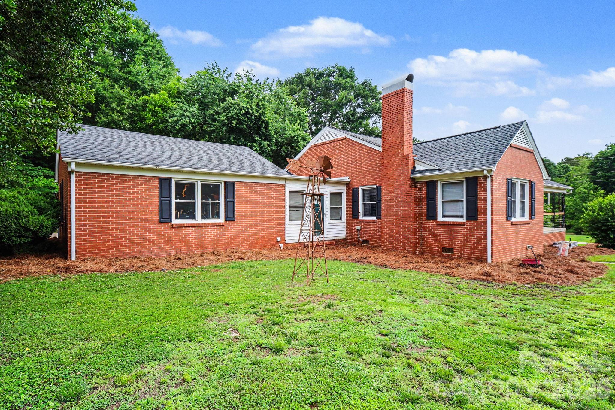 1224 Petes Road Lincolnton, NC 28092 - Photo 5 of 29