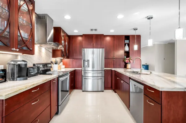 $7,700 | 3250 Lakeview Boulevard, Delray Beach, FL 33445