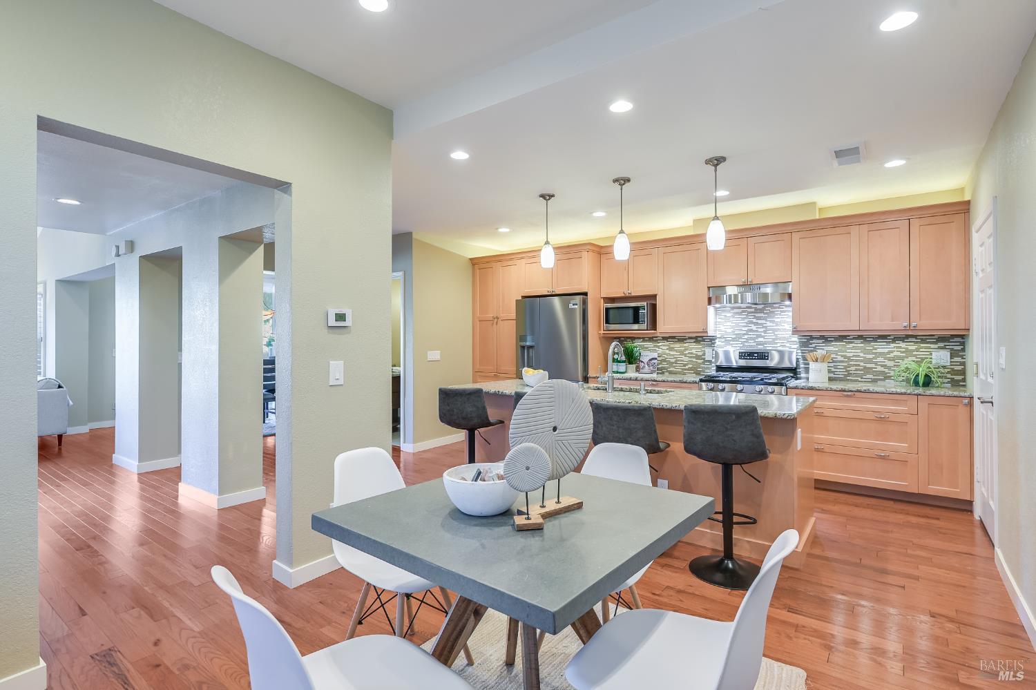 64 Mariners Circle San Rafael, CA 94903 - Photo 16 of 41 Gallery Image 16