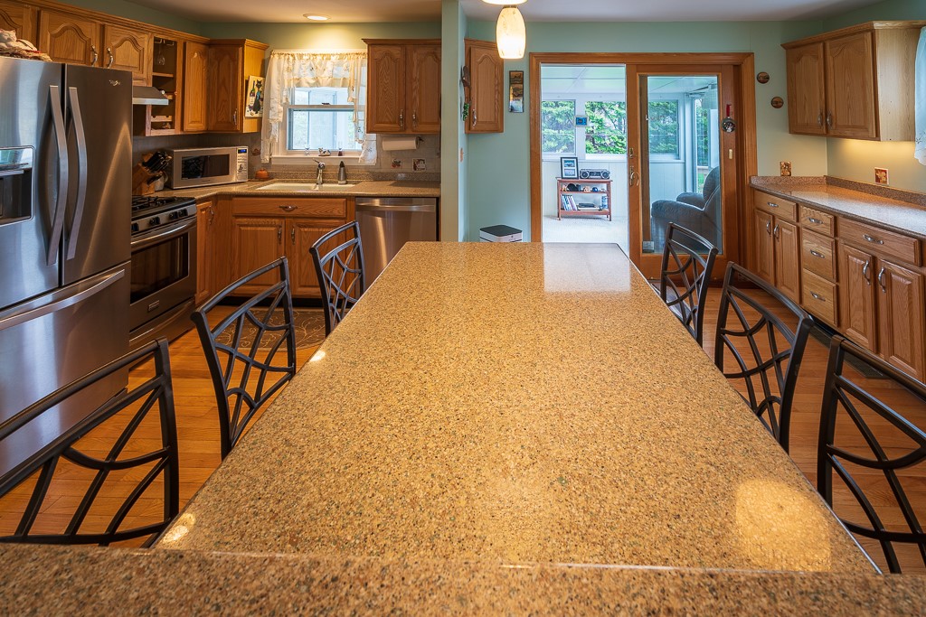 5 Barton Lane Middletown, RI 02842 - Photo 12 of 36 Kitchen with island seating