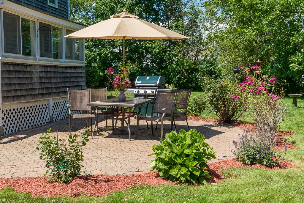 5 Barton Lane Middletown, RI 02842 - Photo 5 of 36 Patio