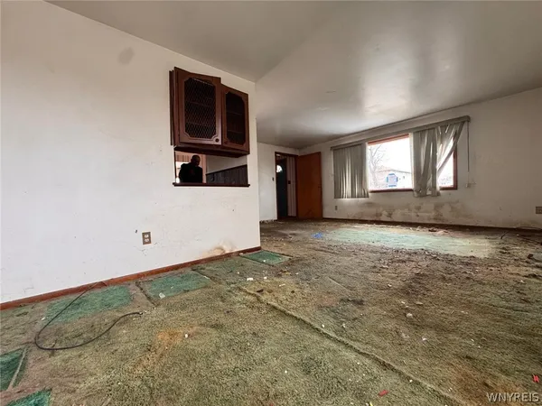 $275,000 | 40 Marie Avenue, Cheektowaga, NY 14227