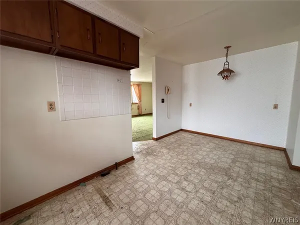 $275,000 | 40 Marie Avenue, Cheektowaga, NY 14227