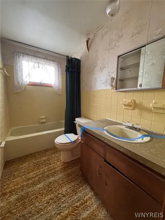 $275,000 | 40 Marie Avenue, Cheektowaga, NY 14227