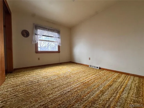 $275,000 | 40 Marie Avenue, Cheektowaga, NY 14227