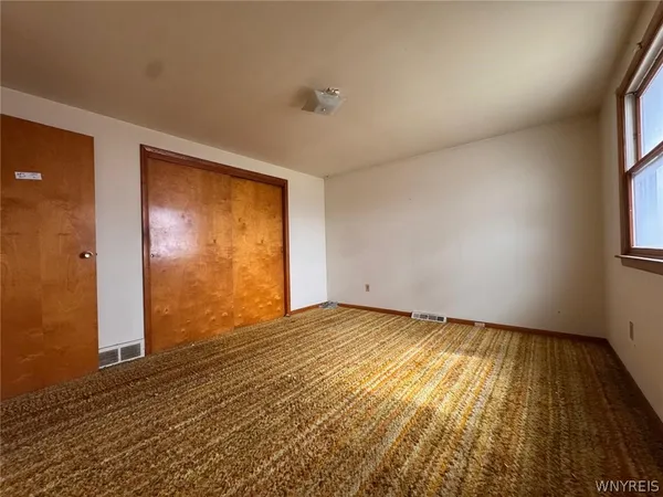 $275,000 | 40 Marie Avenue, Cheektowaga, NY 14227