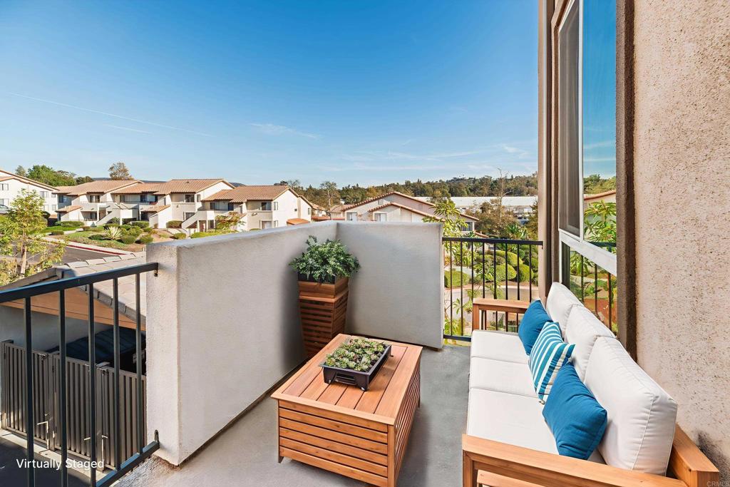 953 Radcliffe Trail Vista, CA 92081 - Photo 5 of 34